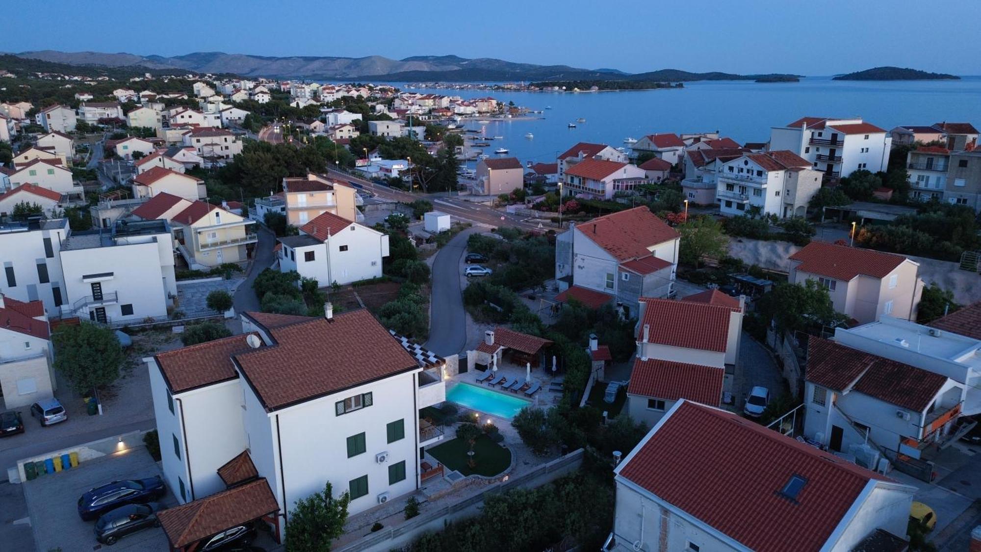 Laura Apartments Brodarica  Zewnętrze zdjęcie